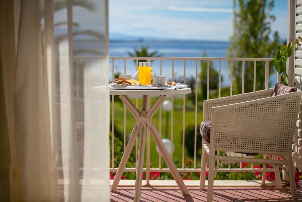Hotel Theoxenia Anex Mesolóngion Extérieur photo